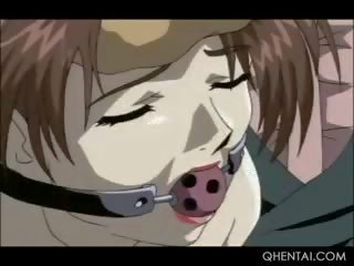 Hentai nô lệ trong dây thừng được tàn nhẫn tra tấn và lồn bàn tay