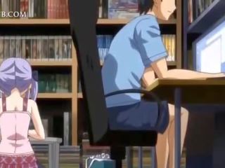Schüchtern anime puppe im apron springen craving schwanz im bett