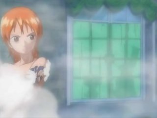Egy darab felnőtt videó nami -ban extended fürdőkád színhely