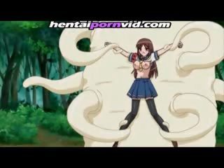 Attractive tiener meisjes in anime hentai shows